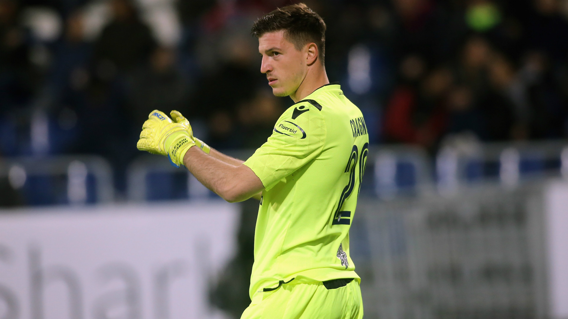 明能科技产品画册设欣赏-东莞画册设计